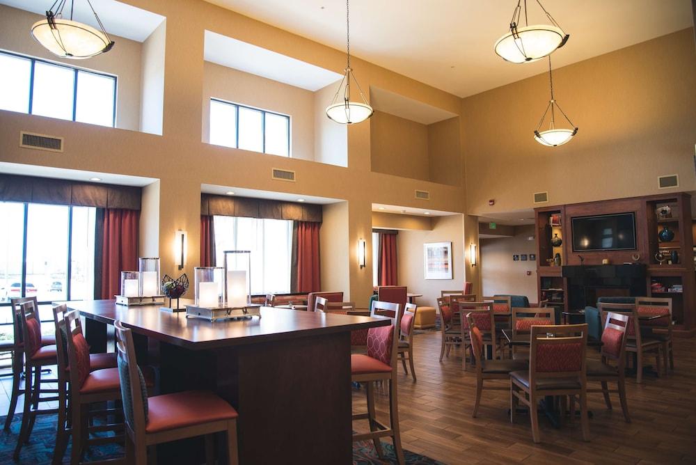 Hampton Inn & Suites Ґрілі Екстер'єр фото