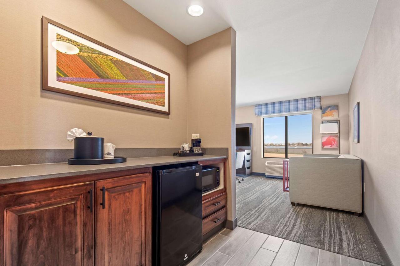 Hampton Inn & Suites Ґрілі Екстер'єр фото