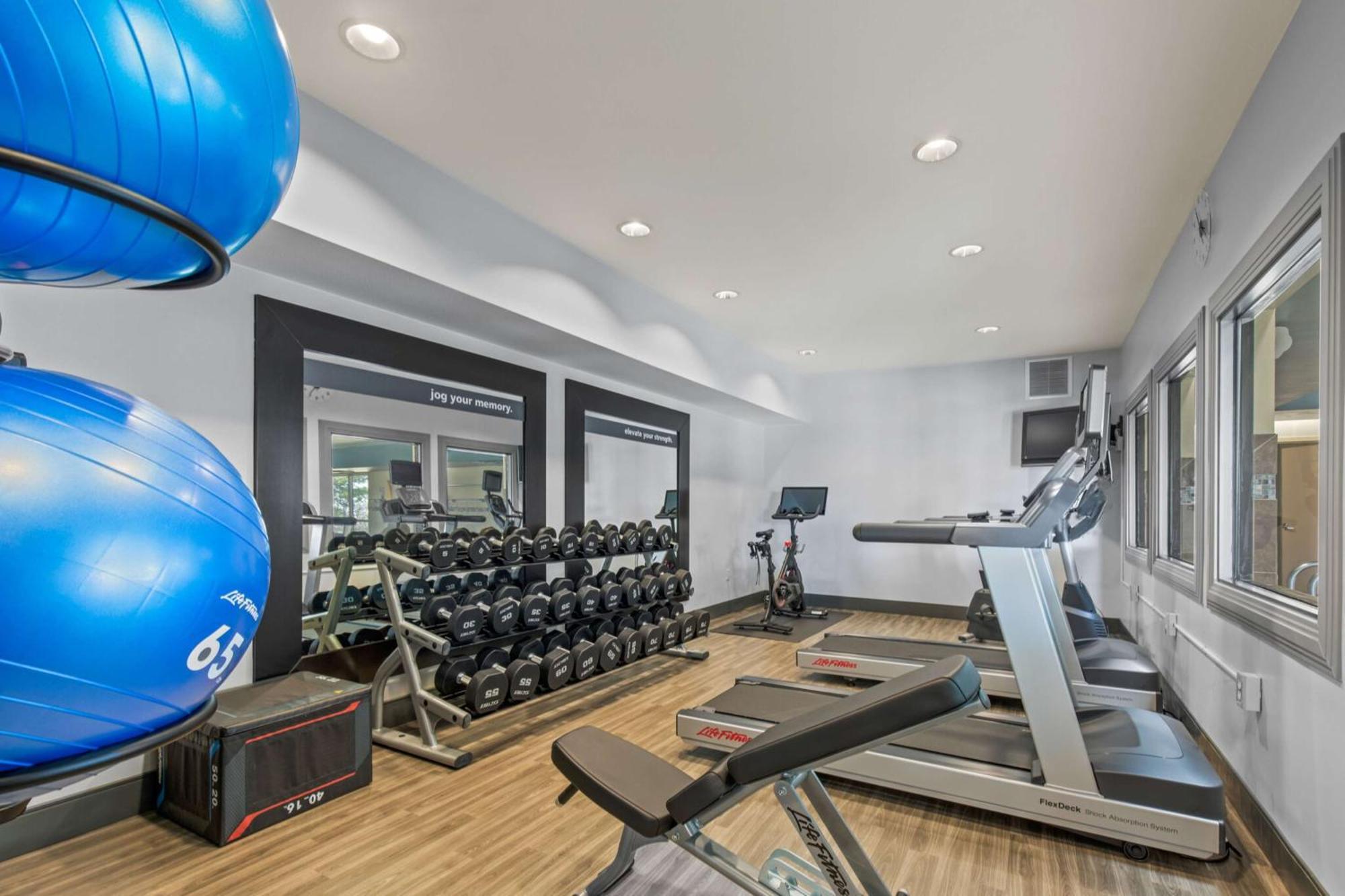Hampton Inn & Suites Ґрілі Екстер'єр фото