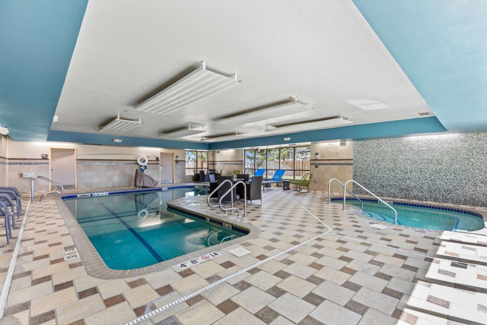 Hampton Inn & Suites Ґрілі Екстер'єр фото